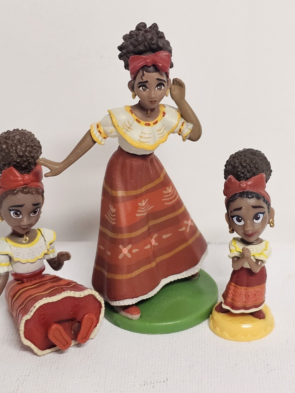 Encanto Dolores Madrigal Figure Lot 3 Disney Toy Figures Set